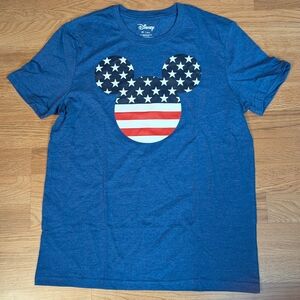 Disney sz M USA Mickey American Flag Shirt nwot